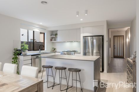 Property photo of 9 Fletcher Drive Armstrong Creek VIC 3217