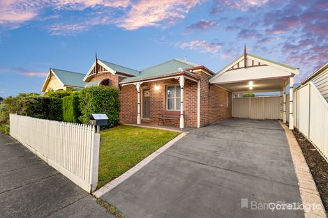 Property photo of 1 Willowbank Pocket Pakenham VIC 3810