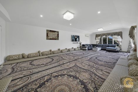 Property photo of 29 Kulkami Way Cranbourne West VIC 3977