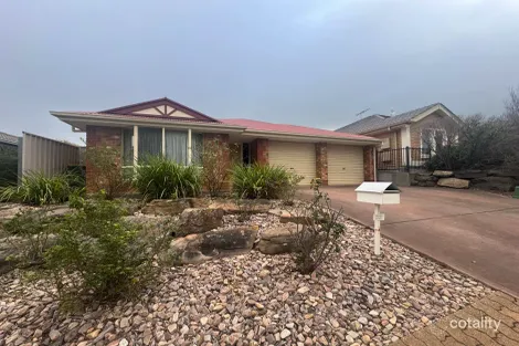 32 GLOUCESTER DR, CRAIGMORE, SA 5114
