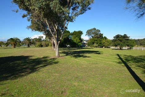 3 Walter Pde, Black Hill, NSW 2322