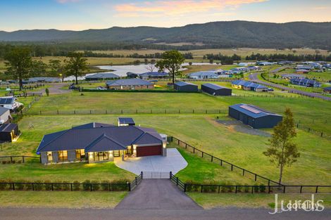 12 Elvin Cct, Millfield, NSW 2325