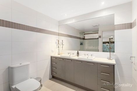Property photo of 11 Weerona Way North Warrandyte VIC 3113