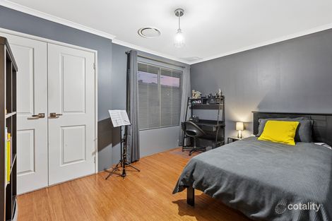 Property photo of 11 Sunbird Way Gwelup WA 6018