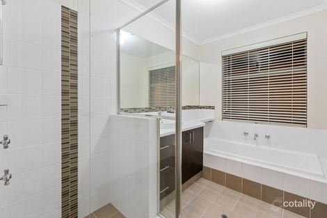 Property photo of 11 Sunbird Way Gwelup WA 6018