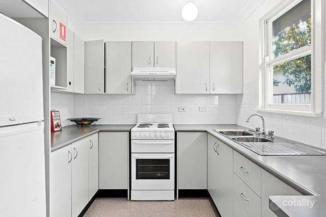 Property photo of 3 Day Street Lake Illawarra NSW 2528