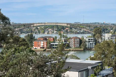 10/2 Bortfield Dr, Chiswick, NSW 2046