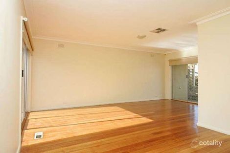 Property photo of 15 Carol Grove Tullamarine VIC 3043