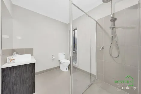 Property photo of 13 Nightingale Road Mickleham VIC 3064