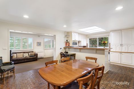 Property photo of 4 Scenic Rise Doncaster VIC 3108
