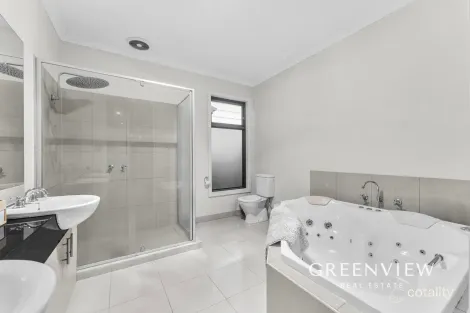 Property photo of 40 Phoenix Avenue Cranbourne VIC 3977
