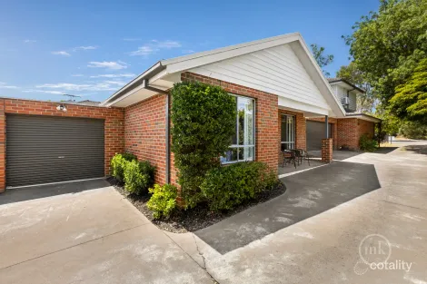 2/11 Richards Ave, Watsonia, VIC 3087