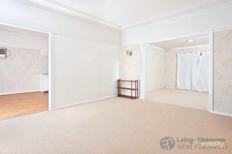 Property photo of 5 Warman Street Pendle Hill NSW 2145