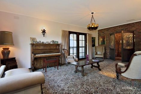 Property photo of 4 Seaview Road Frankston South VIC 3199