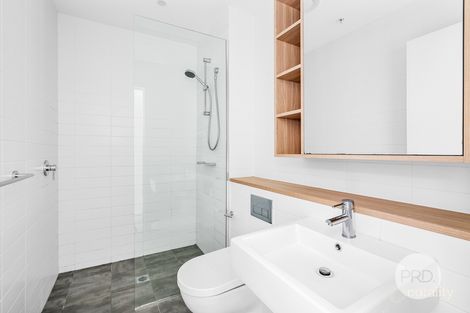 Property photo of 908/8 Aviators Way Penrith NSW 2750