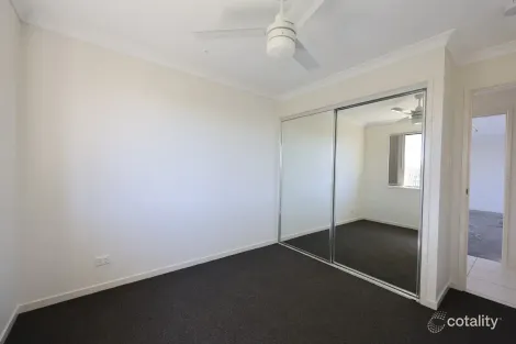 Property photo of 15 Marc Crescent Gracemere QLD 4702