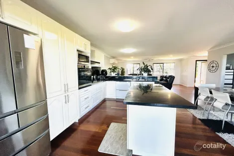 Property photo of 136 Canaipa Point Drive Russell Island QLD 4184