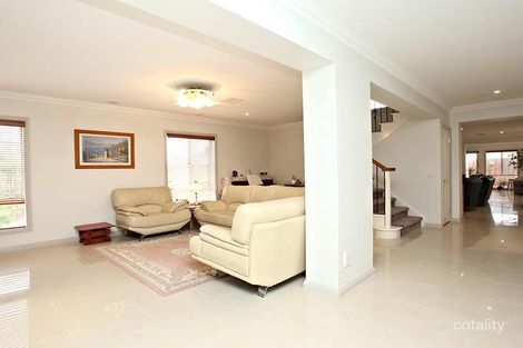 Property photo of 8 Azure Drive Tarneit VIC 3029
