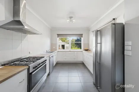 Property photo of 40 King Street Oxley VIC 3678