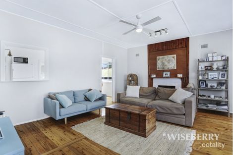 Property photo of 37 Adelaide Street Tumbi Umbi NSW 2261