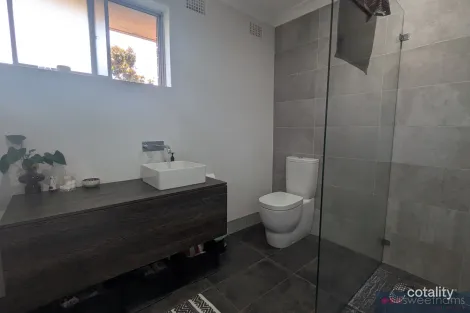 Property photo of 12/10 Fairway Close Manly Vale NSW 2093