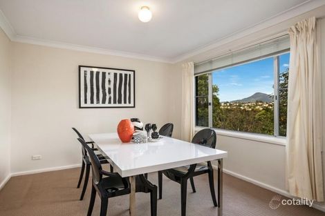 Property photo of 36 McAndrew Crescent Mangerton NSW 2500