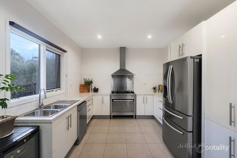 Property photo of 24 Rocklea Road Bulleen VIC 3105