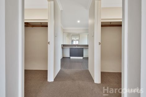 Property photo of 39 Bookleaf Loop Halls Head WA 6210