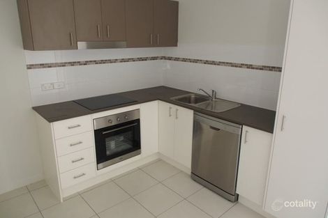 Property photo of 2/6 Hoffmann Way Bundamba QLD 4304