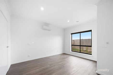 Property photo of 2 Graham Circuit Logan Reserve QLD 4133