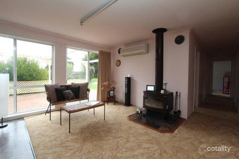 Property photo of 215 Logan Street Tenterfield NSW 2372