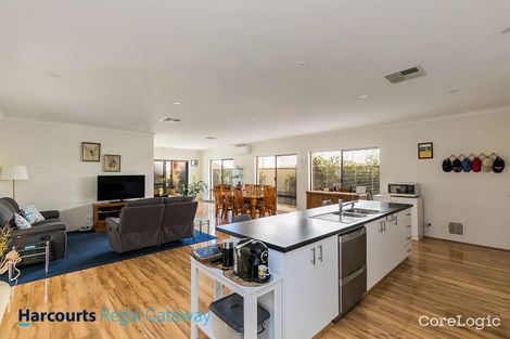 Property photo of 11 London Link Aubin Grove WA 6164