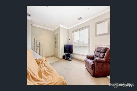 Property photo of 2/7 Lorraine Court Hillside VIC 3037