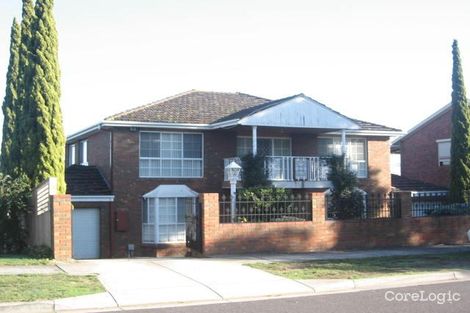 Property photo of 3 Johnson Place Endeavour Hills VIC 3802