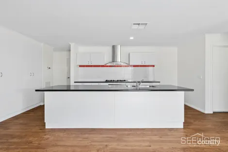 Property photo of 19 Lakeviews Circuit Yarrawonga VIC 3730