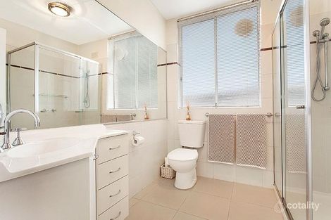 Property photo of 1/65 Ormond Road Elwood VIC 3184