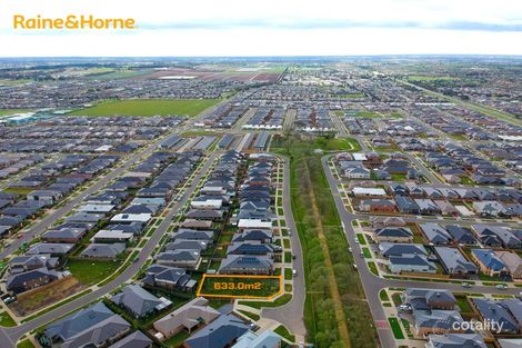 Property photo of 40 Tulliallan Boulevard Cranbourne North VIC 3977