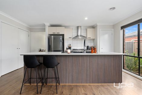 Property photo of 29 Oliver Way Maddingley VIC 3340