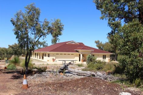 Property photo of 32 Pipe Lily Way Lower Chittering WA 6084