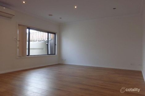 Property photo of 3/12 Olive Road Eumemmerring VIC 3177