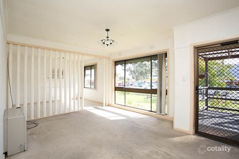 Property photo of 40 Bamburgh Street Jacana VIC 3047