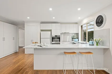 Property photo of 21 Amarina Crescent Grovedale VIC 3216