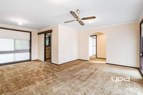 Property photo of 1 Boyd Court Sunbury VIC 3429
