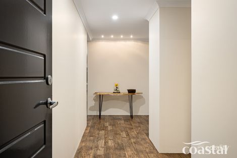 Property photo of 32 Coffs Bend Secret Harbour WA 6173
