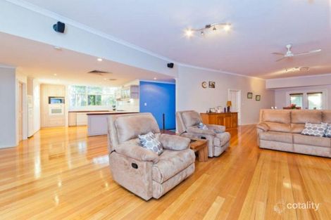Property photo of 9 Mann Place Roleystone WA 6111