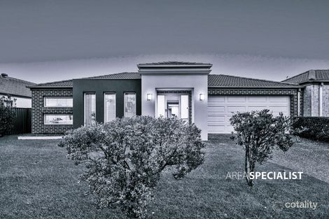 Property photo of 15 The Panorama Keysborough VIC 3173