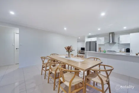 Property photo of 27 Bellbird Crescent Coomera QLD 4209