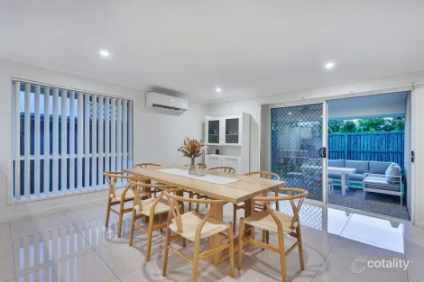 Property photo of 27 Bellbird Crescent Coomera QLD 4209