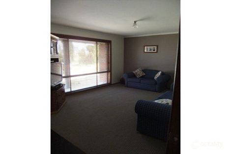 Property photo of 10 Braxton Close Mount Gambier SA 5290