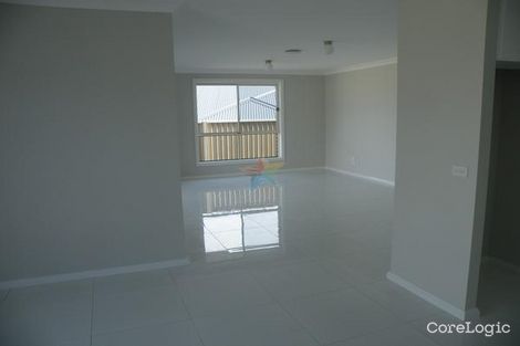 Property photo of 2 Wattle Close Kelso NSW 2795